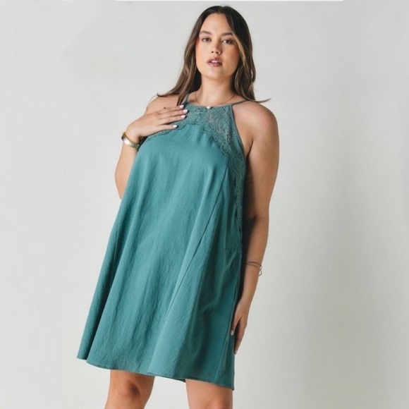 Davi & Dani | Lace Neckline Halter Tunic Dress - Picture 4 of 4